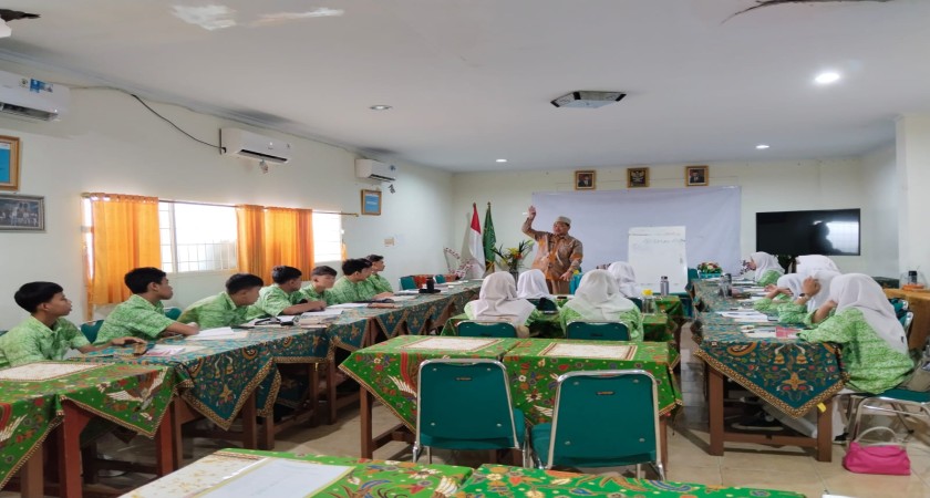 Kegiatan Bimbingan Siswa Kelas 9 Menuju SNPDB MAN IC, SMANU MHT