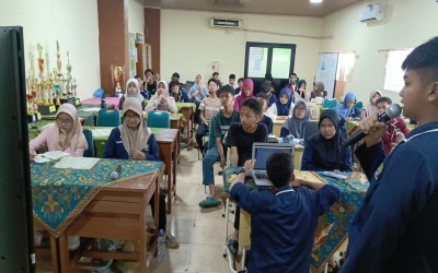 Sinergi OSIS dan MPK MTsN 33 Jakarta dalam Penyusunan Program Kerja Strategis