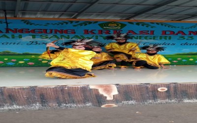 GIAT SENI ( Ujian Praktik ) Siswa/i Kelas IX MTs Negeri 33 Jakarta